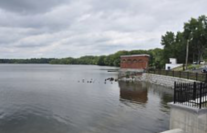 GOVERNOR BAKER CLOSES BEACH PARKING LOTS The Somerville/Medford News